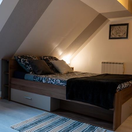 Appartement Au Centre Ville Historique Le Vieux לנגרס מראה חיצוני תמונה
