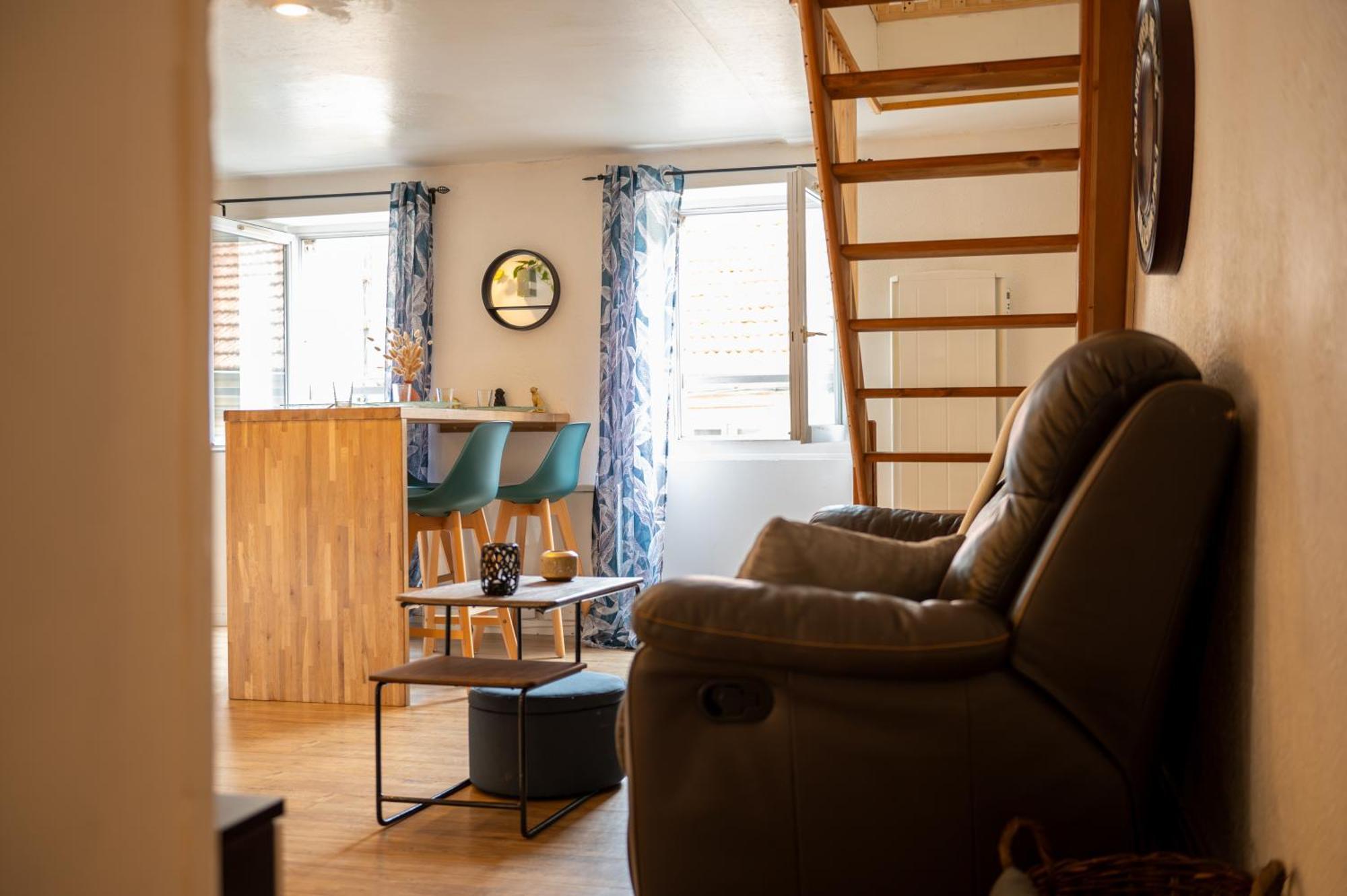 Appartement Au Centre Ville Historique Le Vieux לנגרס מראה חיצוני תמונה
